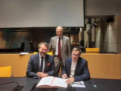 Signature partenariat Compass Group x LCA