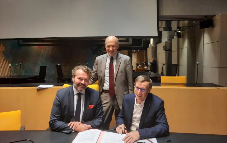 Signature partenariat Compass Group x LCA